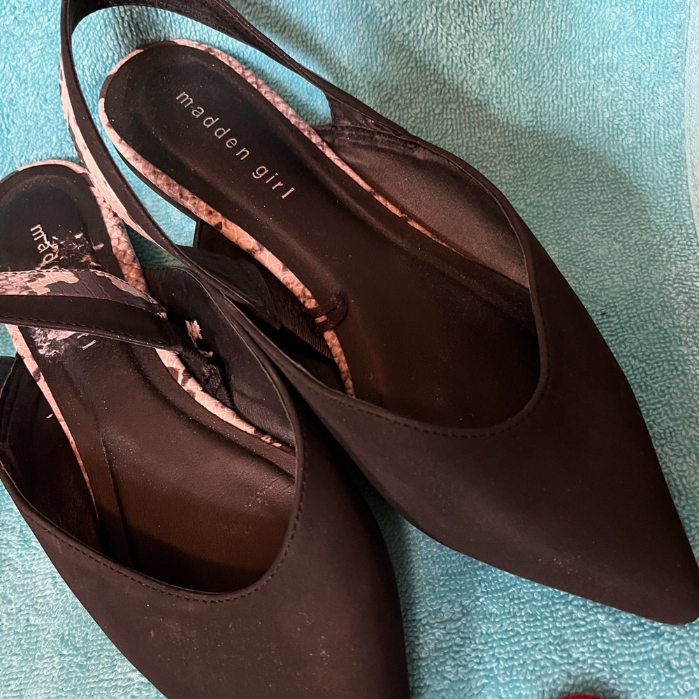 Flats, Flats, Flats Pointed Toe, Sling Back Gets No Better